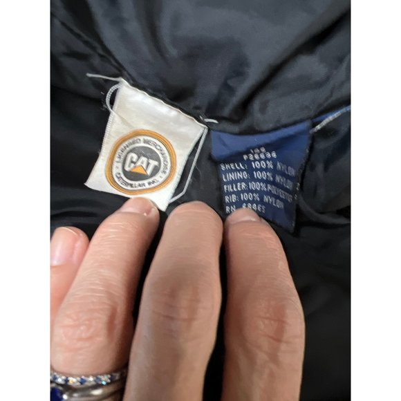 CAT Licensed Merchandise Caterpillar Turning Point Vintage Nylon Puffer Jacket - Picture 14 of 15